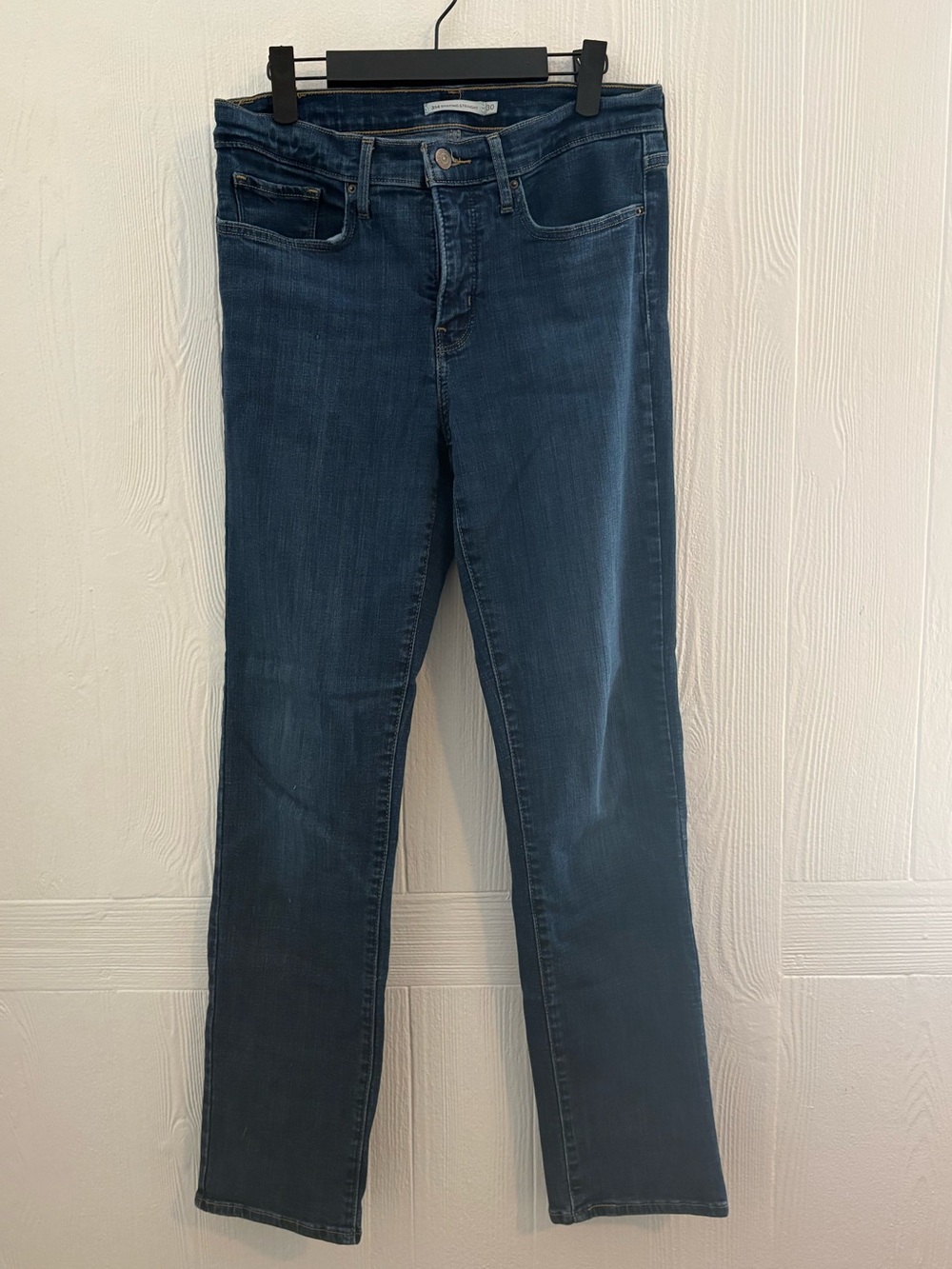 Levi’s 314 Shaping Straight-Leg Jeans